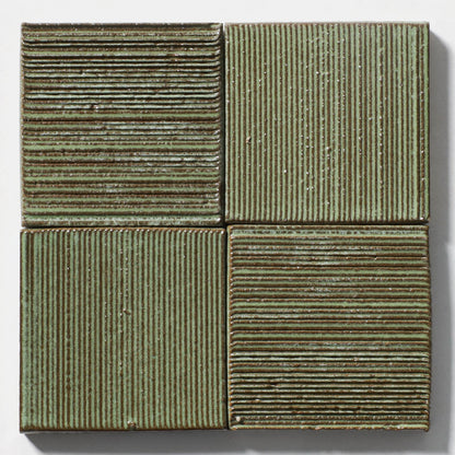 025