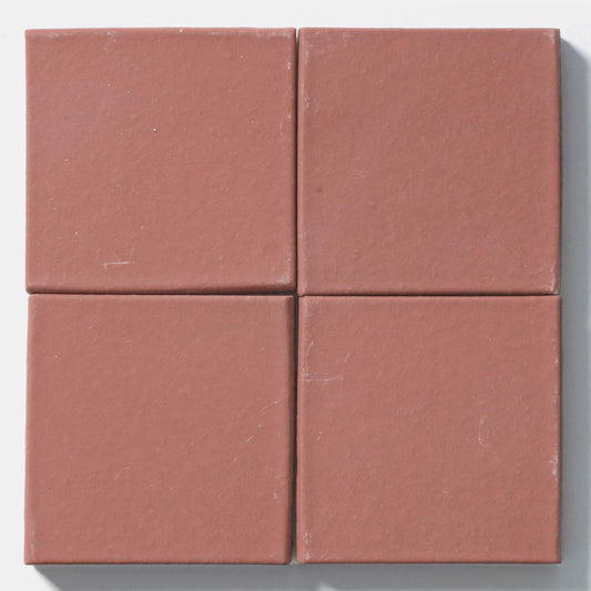 047